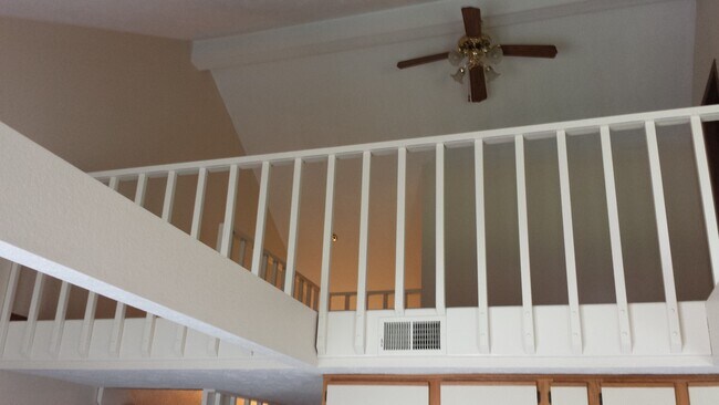 Building Photo - 2 Bedroom / 2 Bath Loft Condo at Fall Creek Resort