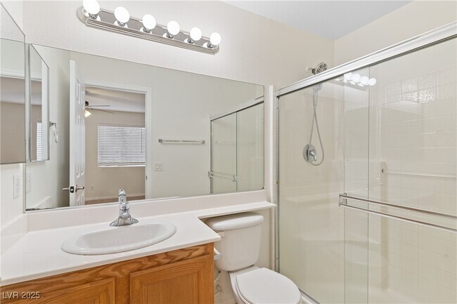 Building Photo - 7268 Vinca Rd