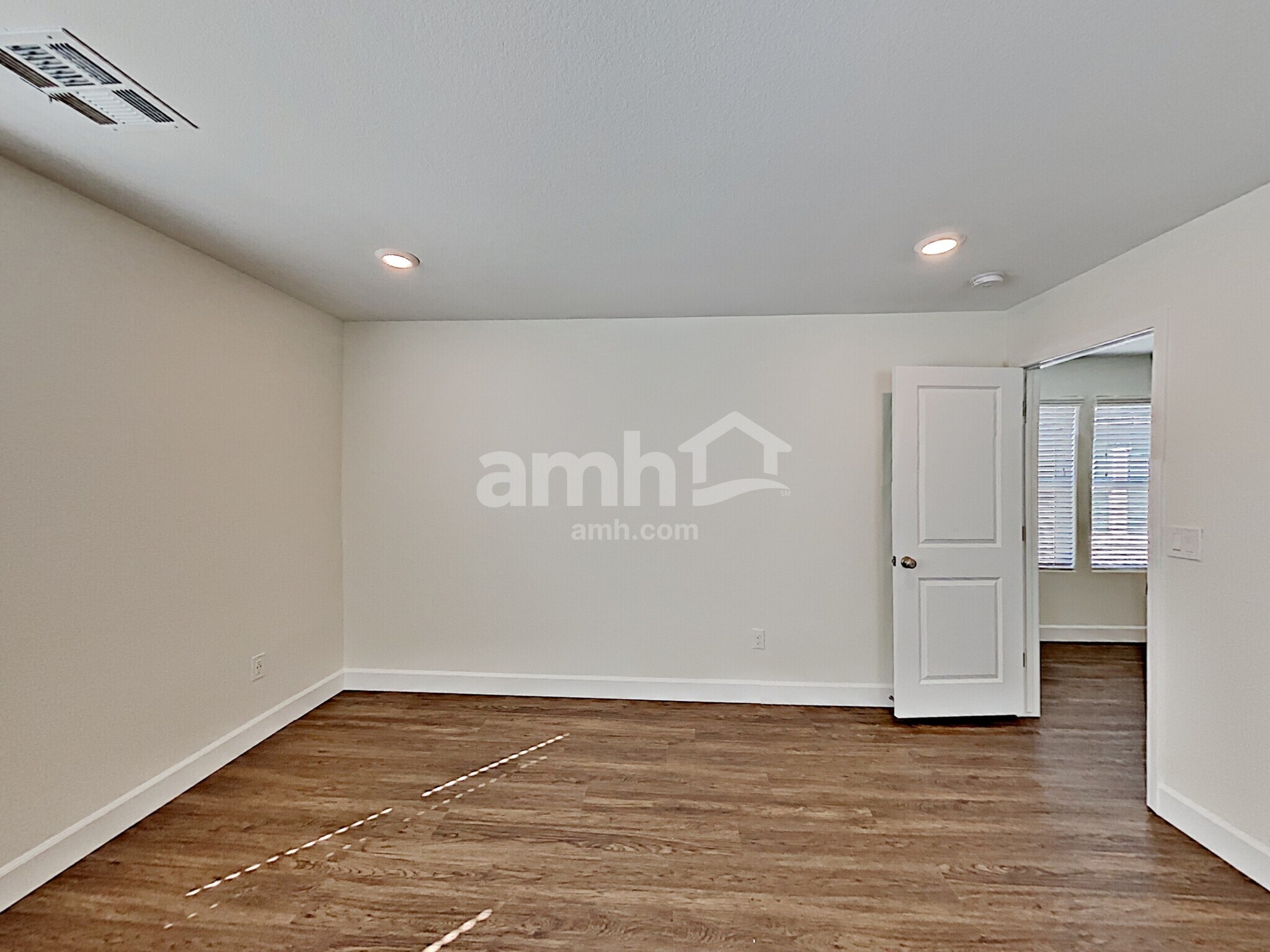 Building Photo - 8116 Inhibition Ct