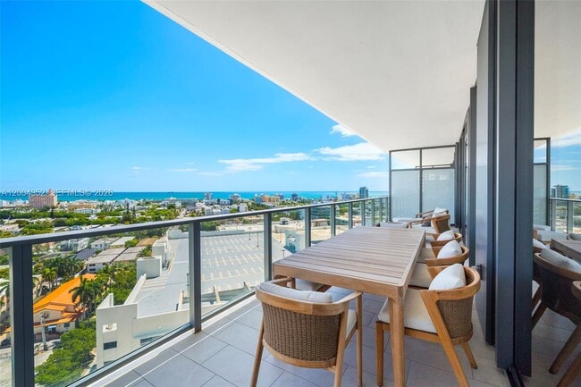 Building Photo - 500 Alton Rd