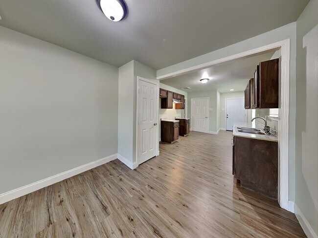 Building Photo - 1330 Marfa Ave