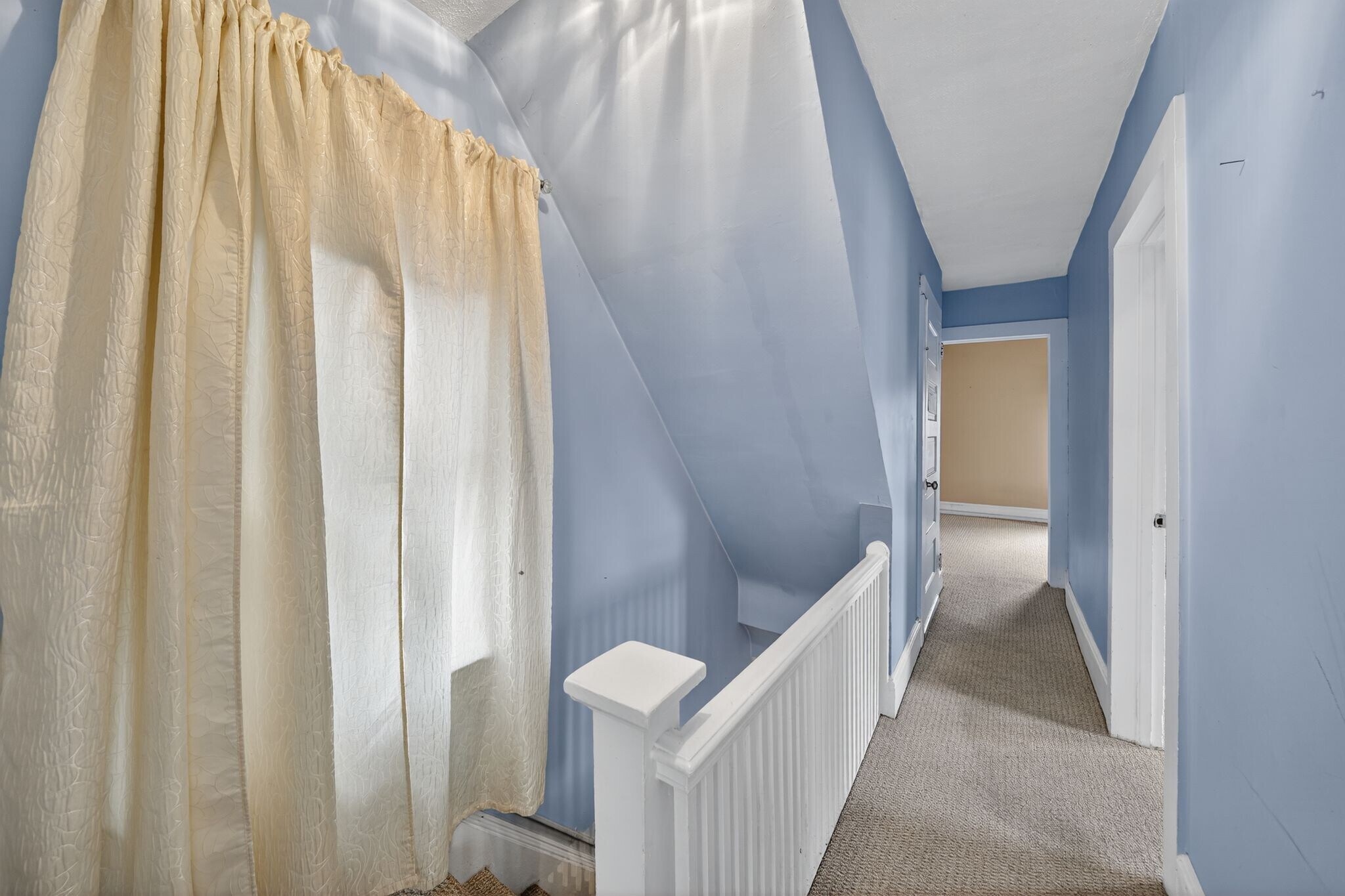 Building Photo - 2035 Delaware St