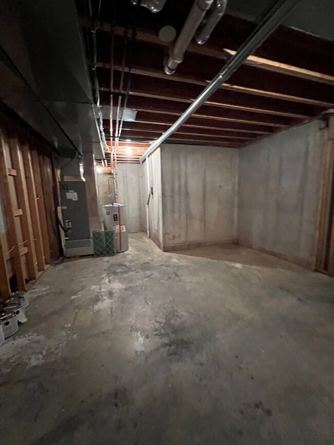 Building Photo - 1814 Villa Dr