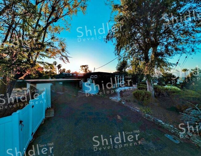 Building Photo - The Bridge House - 2 Bed 1 Bath with Uncompromising Views