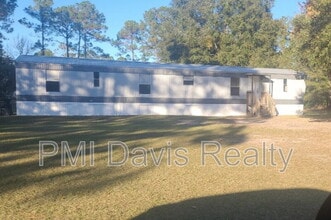 Building Photo - 4674 Mayflower St