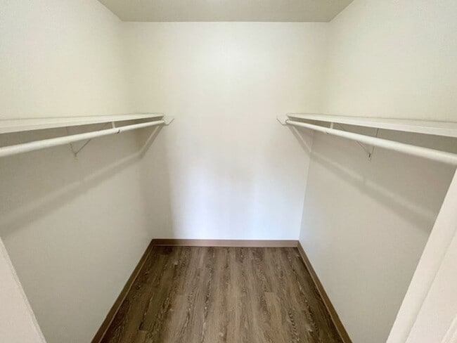 Building Photo - 3909 Malaspina Cir