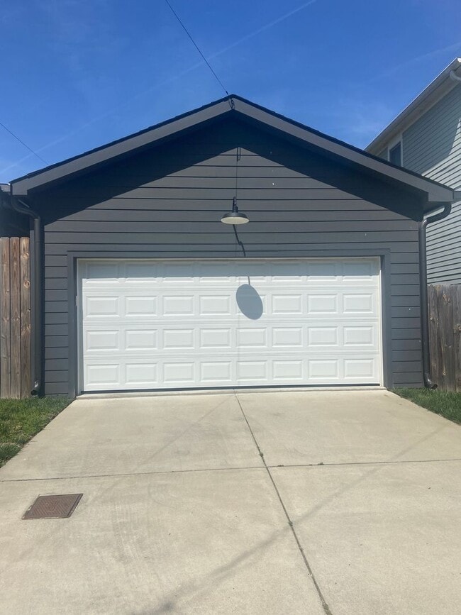 Building Photo - 6003 Pennsylvania Ave