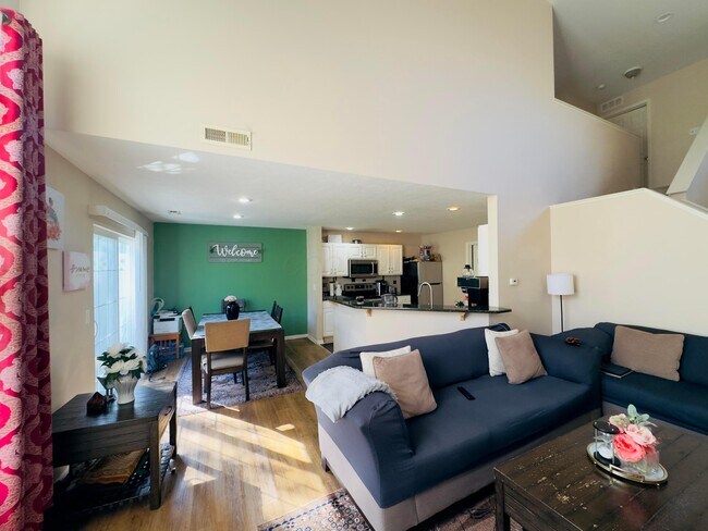 Building Photo - 5157 Vinings Bend