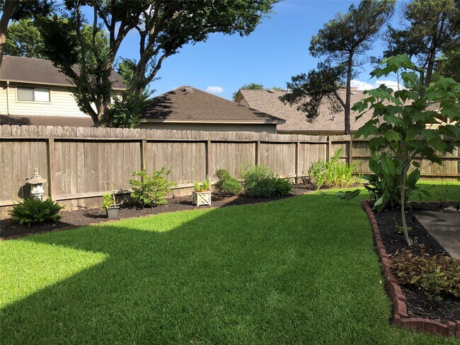 Building Photo - 2434 Hodges Bend Cir