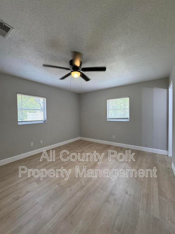 Building Photo - 2255 E Helen Cir