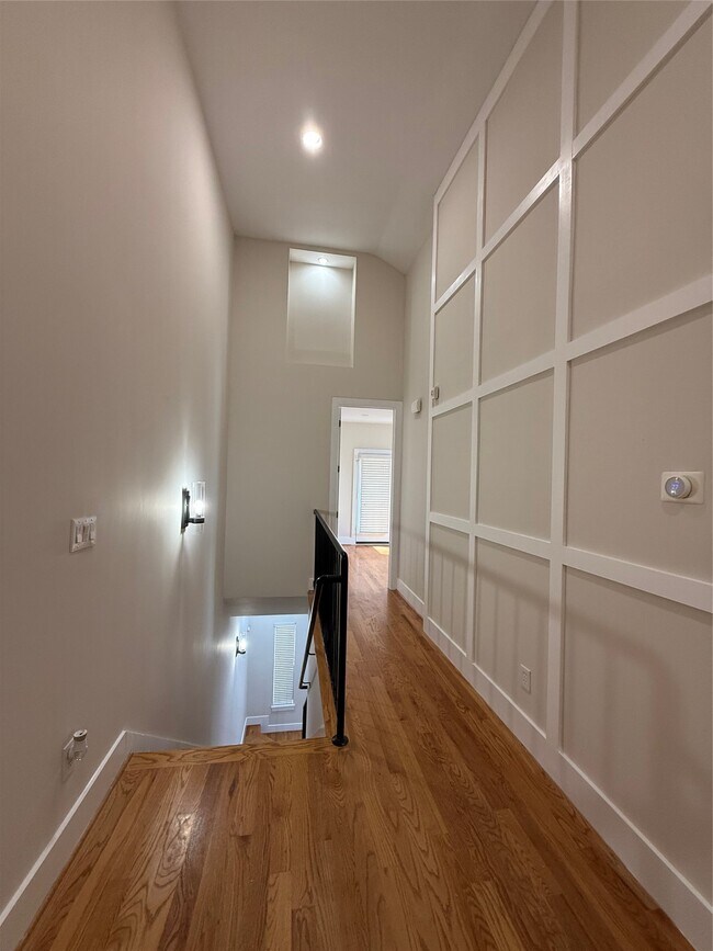 Building Photo - 1608 Patterson St