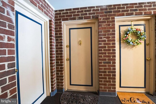 Building Photo - 105 Fitz Ct