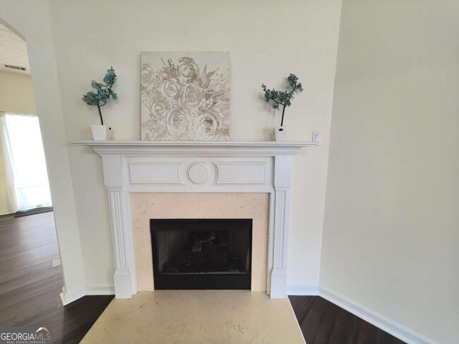 Building Photo - 619 Kenridge Way