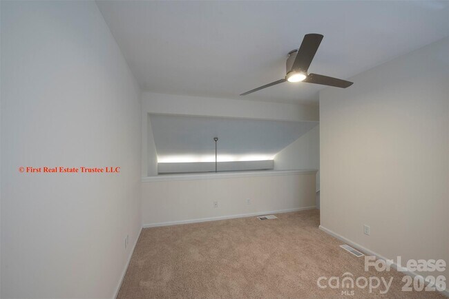 Building Photo - 7930 Charter Oak Ln