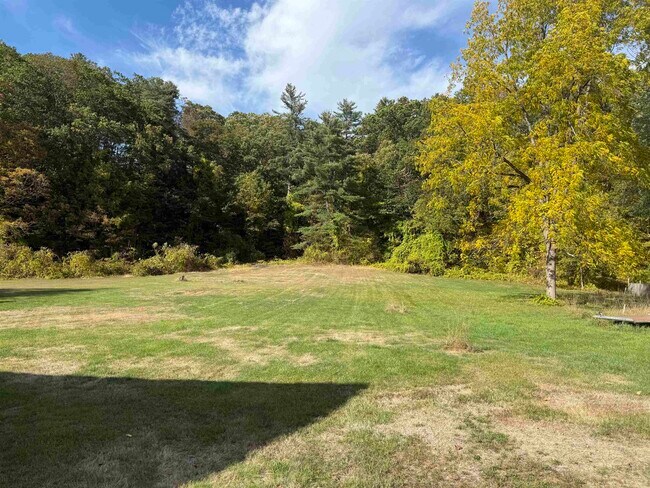 Building Photo - 189 E Bow St