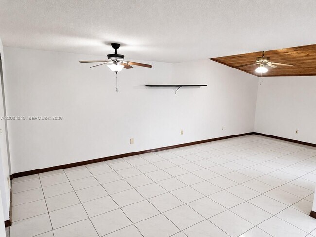 Building Photo - 6521 SW 114th Ave
