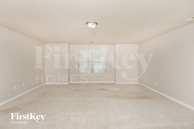 Building Photo - 201 Southwind Cir