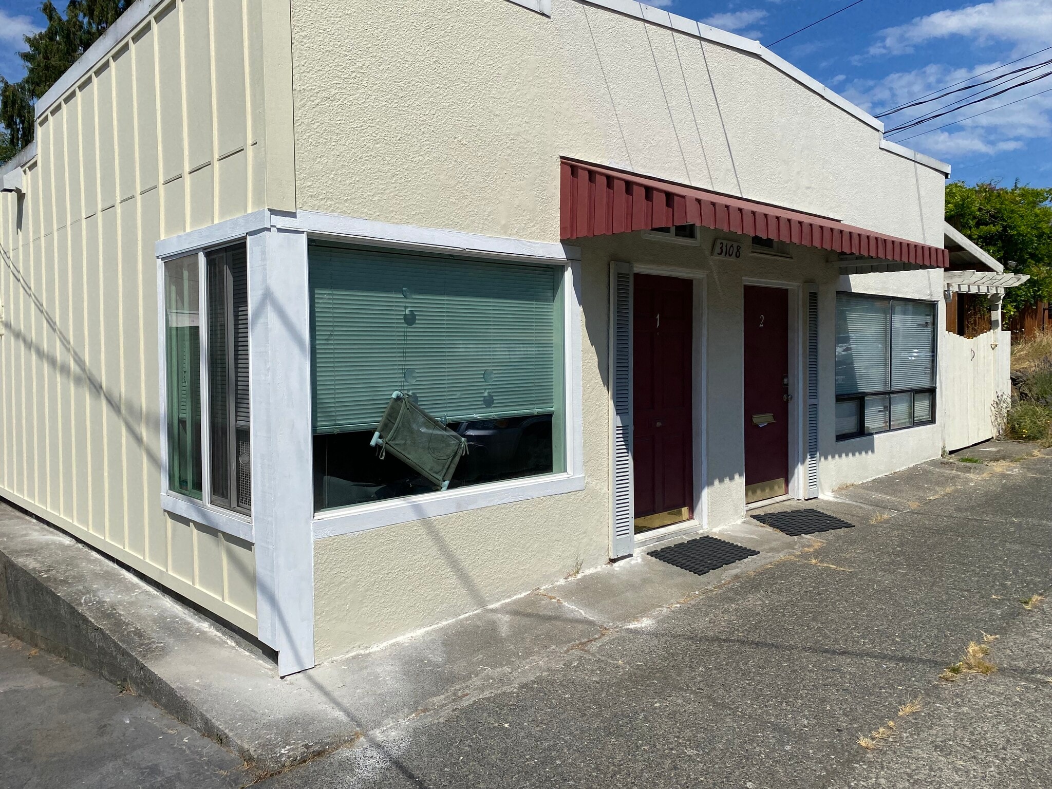 Street view from W Jameson of front duplex - 3108 W Jameson St