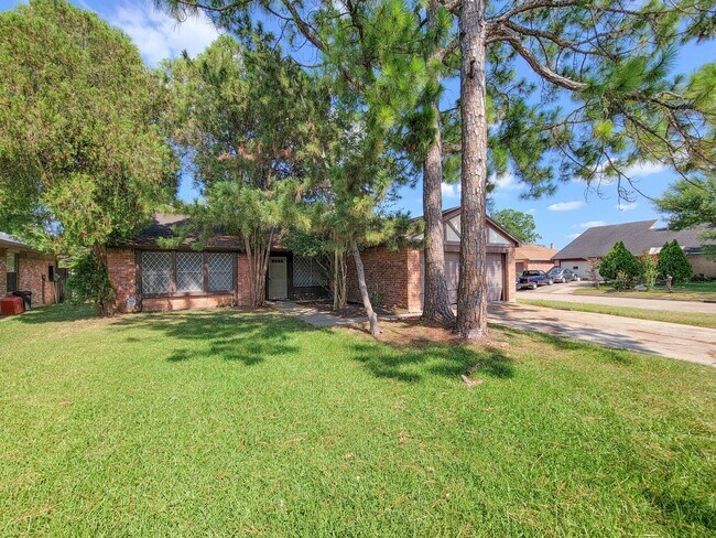 Building Photo - 9415 Beckford Dr