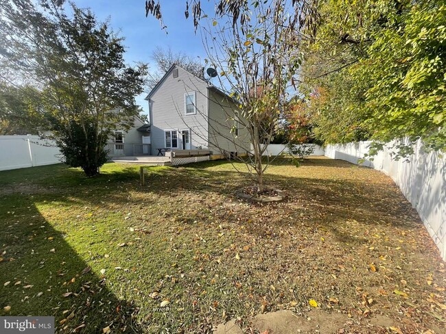 Building Photo - 4 Brookview Dr