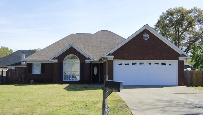 Building Photo - 3304 Chariot Ct