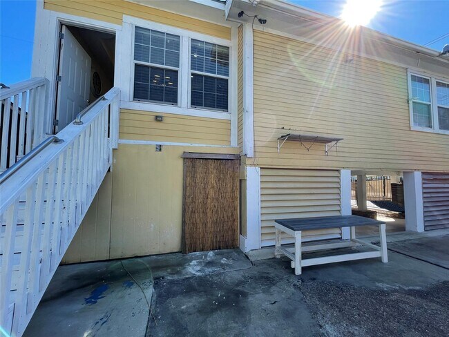 Building Photo - 1212 55th St