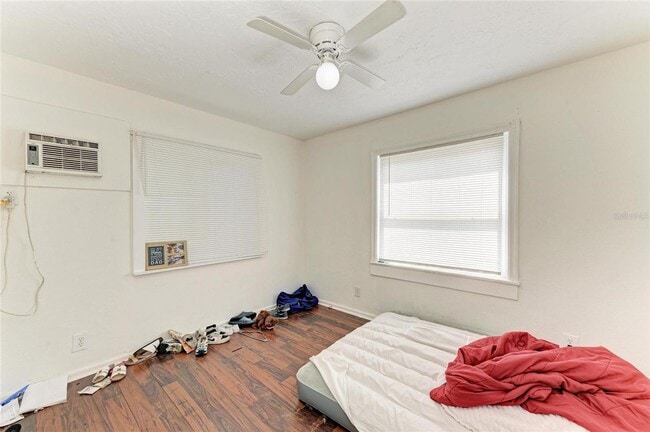 Building Photo - 1701 13th St W