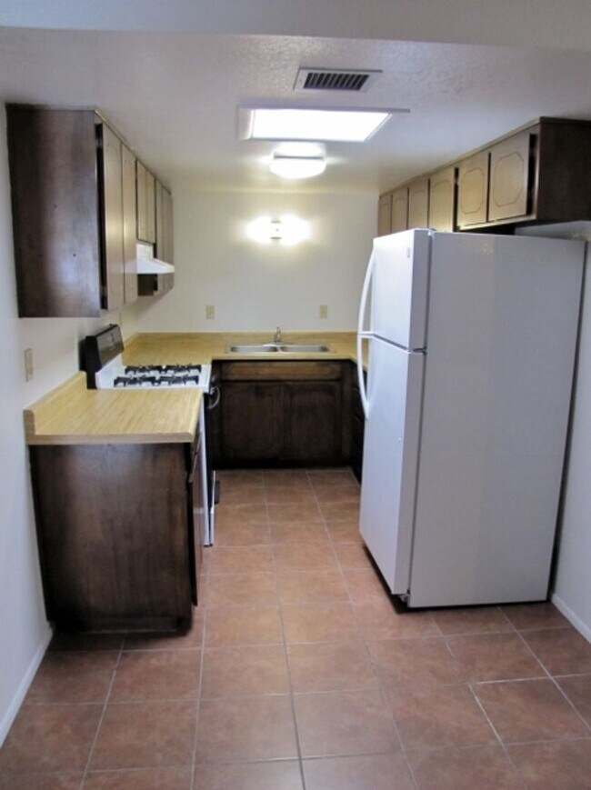 Building Photo - 1191 Paseo San Luis