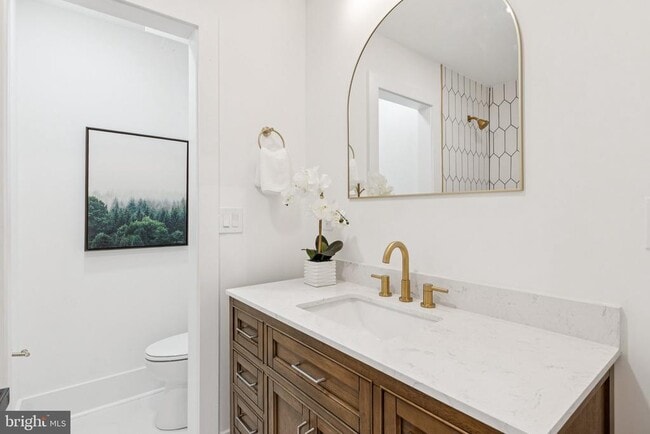 Building Photo - 2608 4th St NE