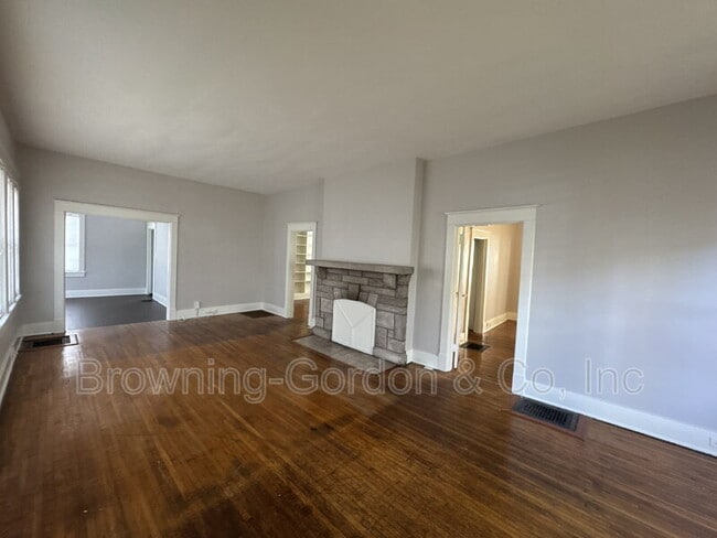 Building Photo - 1415 Acklen Ave