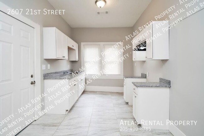 Building Photo - 2607 21st St