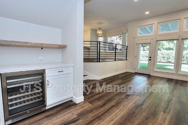 Building Photo - 2696 Prestwick Dr