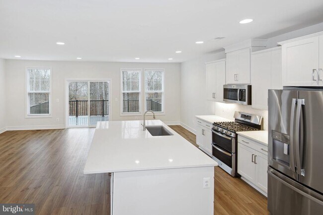 Building Photo - 120 Choke Cherry Ct