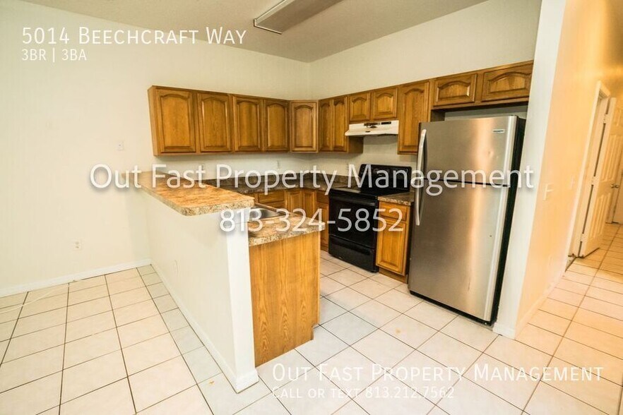 Building Photo - 5014 Beechcraft Way