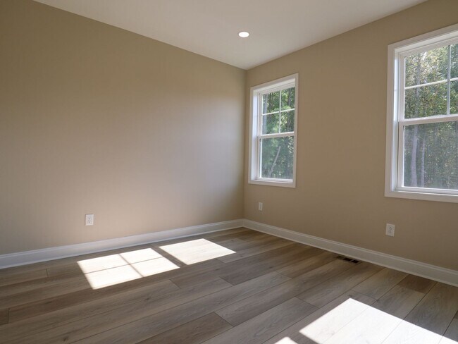 Building Photo - Luxury New Build in RounTrey – 4 Bed, 3 Ba...