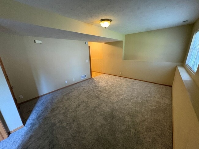Building Photo - 6834 Whitewater Ln