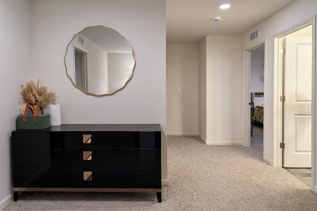 Building Photo - Spacious 4-Bedroom Modern Home with 3 Full Baths.