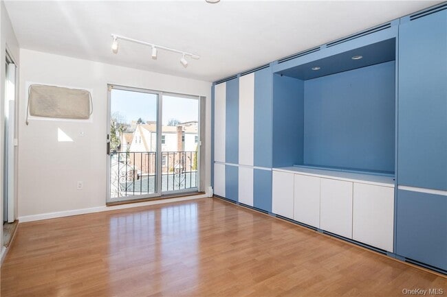 Building Photo - 89 Ridgewood Ave