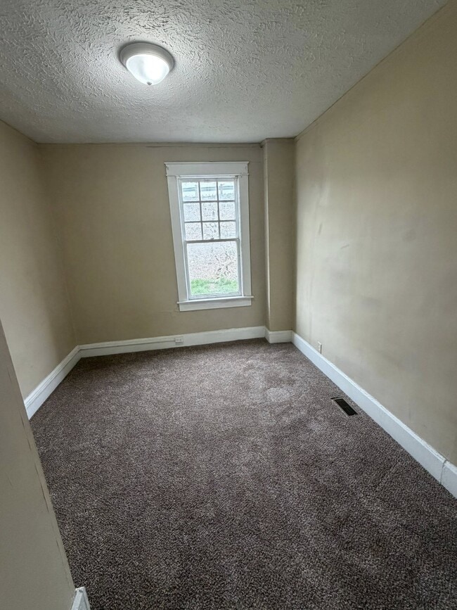 Building Photo - 715 Elberon Ave