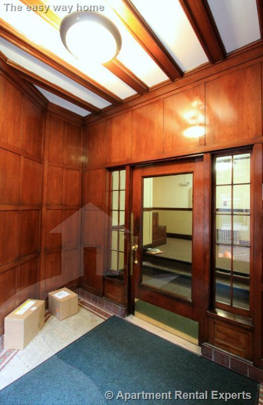 Building Photo - 5 Linnaean St