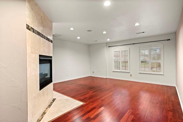 Building Photo - 808 Sabona Dr