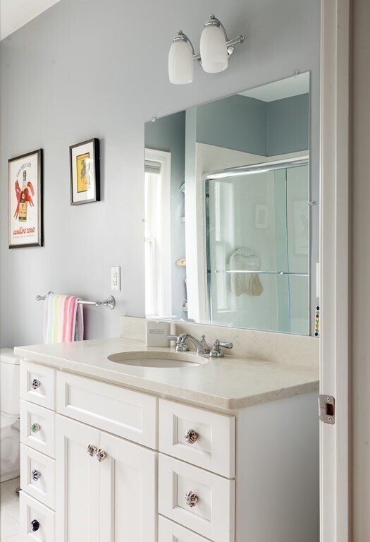 Building Photo - 70 Arlington St