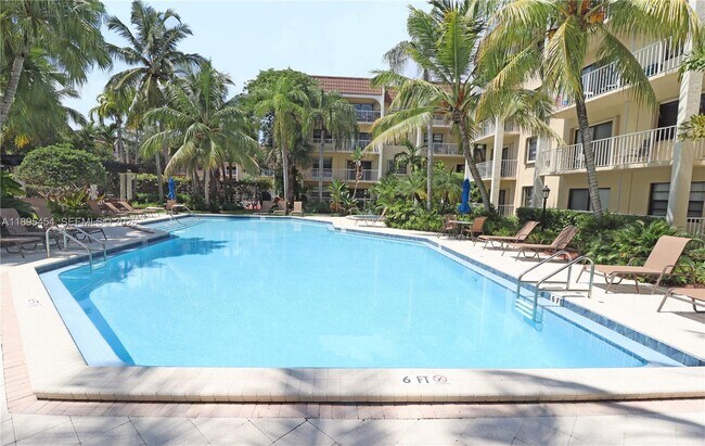 Building Photo - 9301 SW 92nd Ave