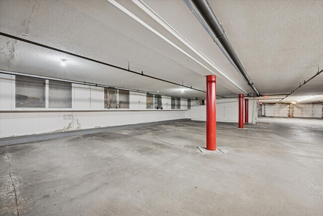 Building Photo - 801 79th St