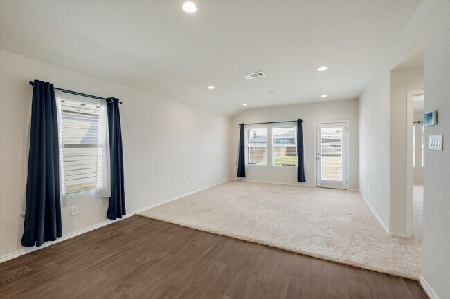 Building Photo - 109 Falco Ln