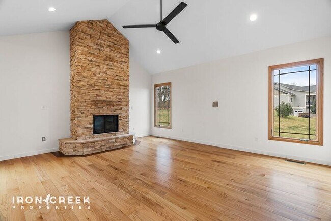 Building Photo - 15 Carl Roberts Rd