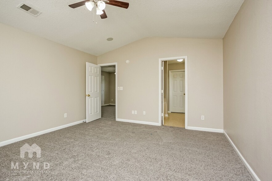 Building Photo - 7322 Green Ash Dr