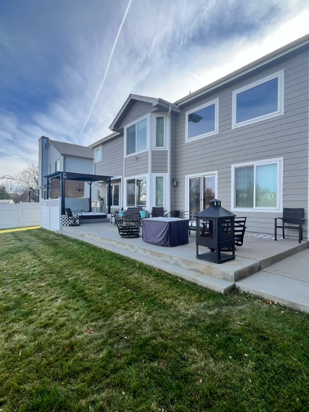 Building Photo - 3165 E 134th Cir