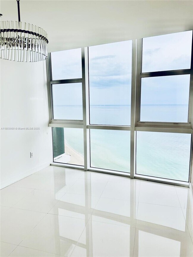 Building Photo - 18201 Collins Ave