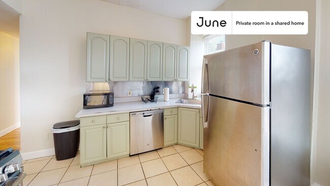 Building Photo - Room in Shared 4 bed/2 bath home